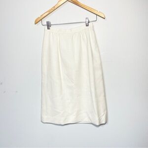 Vintage Women's High Waisted Ivory White Knee Length Skirt Size 6